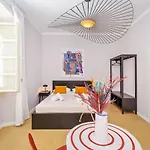 Cap Rooms