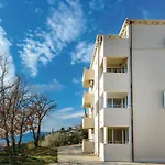 Nice Apartment In Cavtat With Wifi