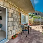 Sea Shell Apartments