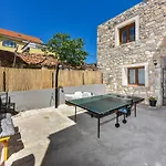 Apartment Loro With Jacuzzi