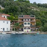 Savaro Apartments