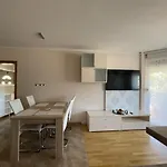 City Beach Apartment