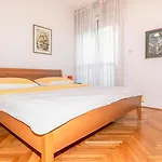 Apartment Vlahov