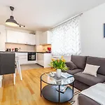 Ap Stella, Center Of Zadar, 2Br, Parking