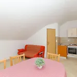 Apartments Dijana