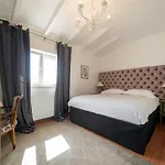 Villa And Cottage Premasole