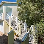 2 Bedroom Nice Home In Molat