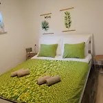 Small Guest House Punta Pakostane