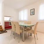 Holiday House Danka