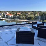 All Seasons - Luxurioese Apartments