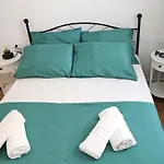 Apartment Gambi With Sea View