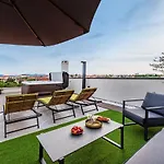 Panorama Deluxe Apartment