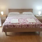Apartments Dragica D