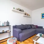 Apartment Vido- 1-Bedroom Apartment With Loggia