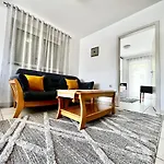 Apartments Lokunja