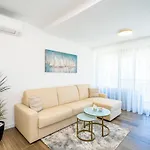 Apartments Zadro
