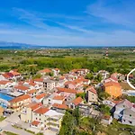 Apartment Dani