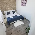 Pleasure Sea View Apartment Zadar