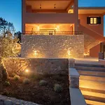 Lovro Luxury Apartment With Jacuzzi And Terrace Sea View