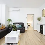 Mathilda'S Apartment