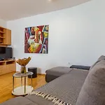 Vale Apartment With Balcony