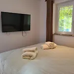 Studio Apartment Garden