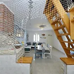 House Zelanto Veli