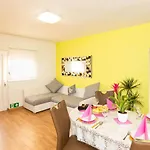 Simplistic Apartment In Vir With Garden