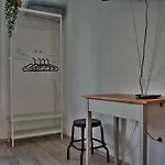 Apartments And Rooms B&B