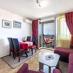Blue Harmony Sea View Apartment
