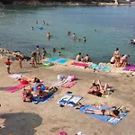 Apartments By The Sea Vir - Kozjak, Vir - 16734