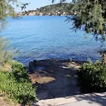 Studio Kali 8202A