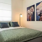 City Lux Apartment 2 - With Garage And Balcony