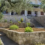 Studio Zuronja 14095B