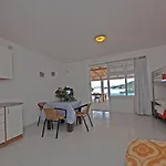 Studio Kali 14083C