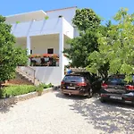 Apartment Zivogosce - Blato 1057D