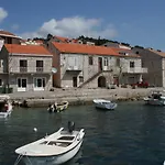 Apartments By The Sea Brna, Korcula - 4415