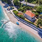 Family Friendly Seaside Apartments Orebic, Peljesac - 4537