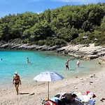 Apartments By The Sea Zavalatica, Korcula - 9274