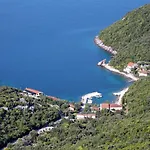 Seaside holiday house Cove Vela Prapratna (Peljesac) - 9486