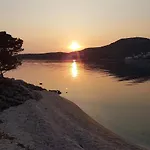 Apartments And Rooms By The Sea Slano, Dubrovnik - 2687