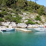 Seaside Secluded Apartments Cove Dumboka Bay - Dumboka