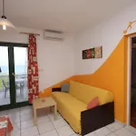 Apartment Povljana 6502A