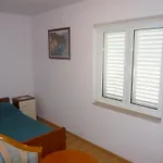 Apartment Mate