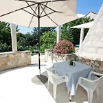 Apartment Pomena 10426B
