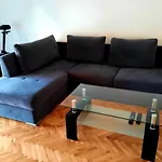 Apartment Goran
