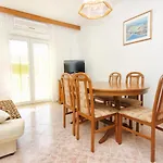 Apartment Vrbovica 4452C
