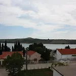 Apartments By The Sea Posedarje, Novigrad - 6190