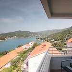 Villa Paradiso 2