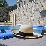 Villas & Apartments Capparis